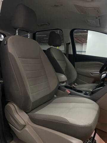 2013 Ford C-MAX Hybrid SE