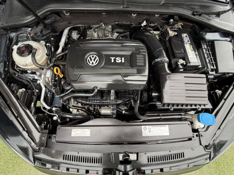 2020 Volkswagen Golf GTI S