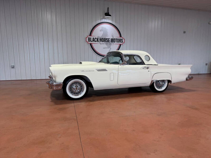 1957 Ford Thunderbird