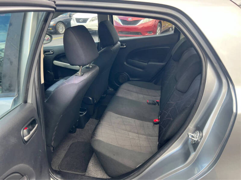 2013 Mazda MAZDA2 Sport