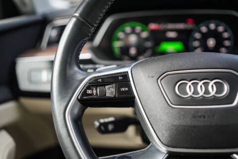 2019 Audi e-tron quattro Premium Plus