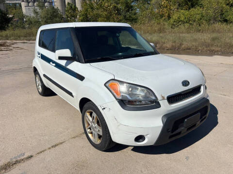 2011 Kia Soul +