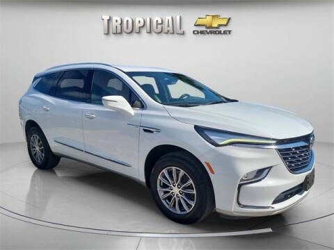 2022 Buick Enclave Essence