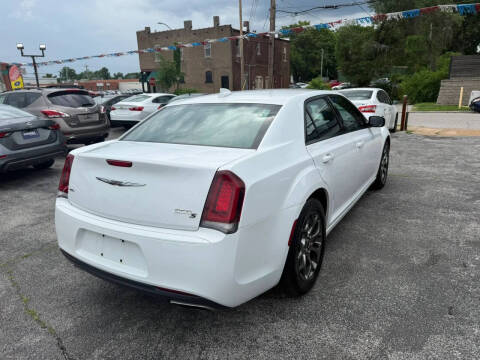 2016 Chrysler 300