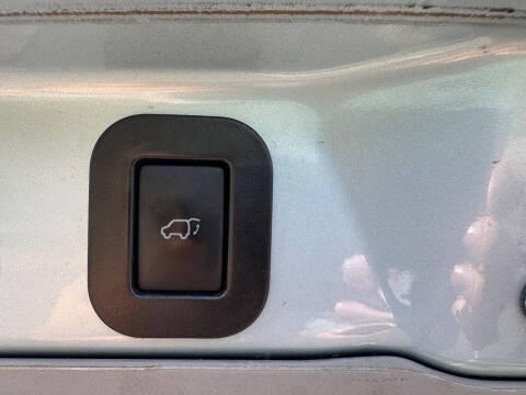2015 Toyota Sienna XLE 7-Passenger Auto Access Seat