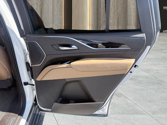 2023 Cadillac Escalade Sport
