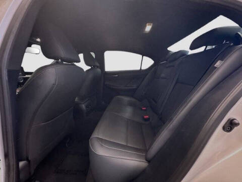 2021 Lexus IS 300