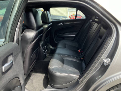 2012 Chrysler 300 Limited