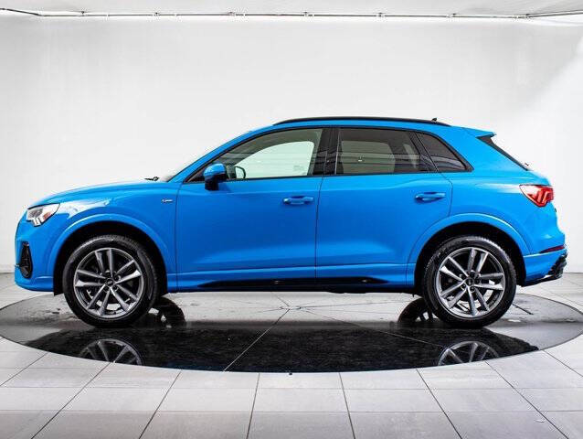 2022 Audi Q3 quattro S line Prem Plus 45 TFSI