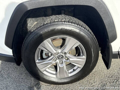 2022 Toyota RAV4 Hybrid LE