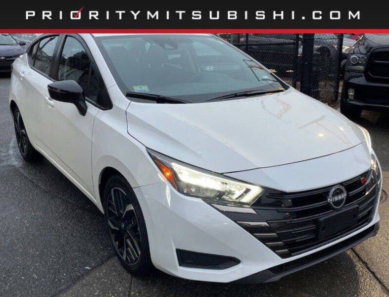 2024 Nissan Versa SR