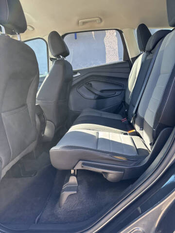 2016 Ford Escape SE