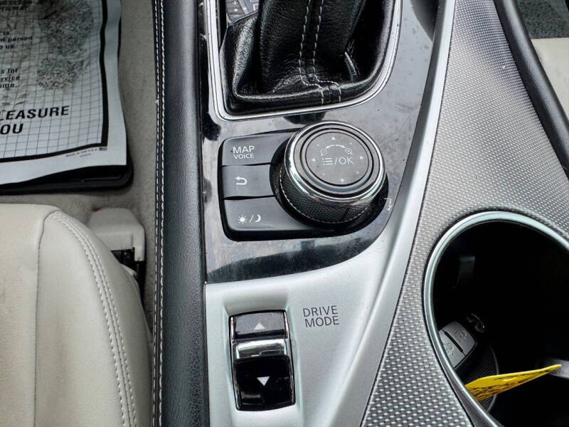 2015 Infiniti Q50 Premium