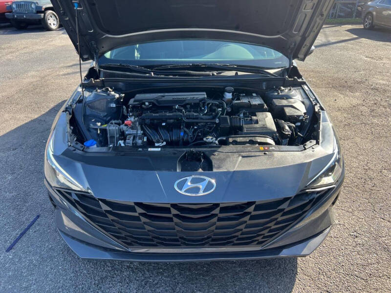 2023 Hyundai Elantra SEL