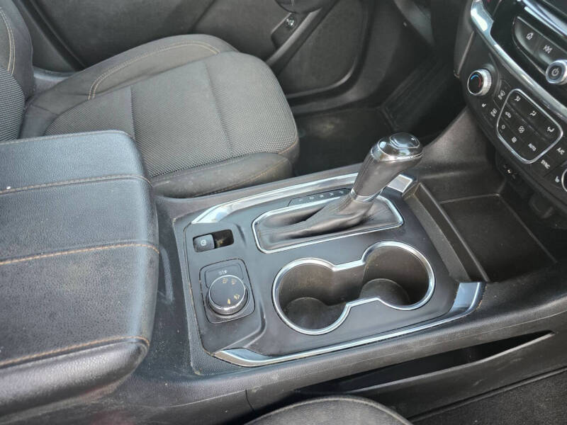 2018 Chevrolet Traverse LT Cloth