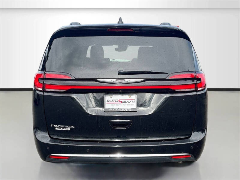 2022 Chrysler Pacifica Touring L