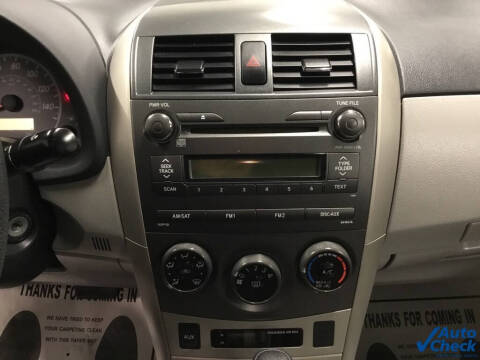 2011 Toyota Corolla LE