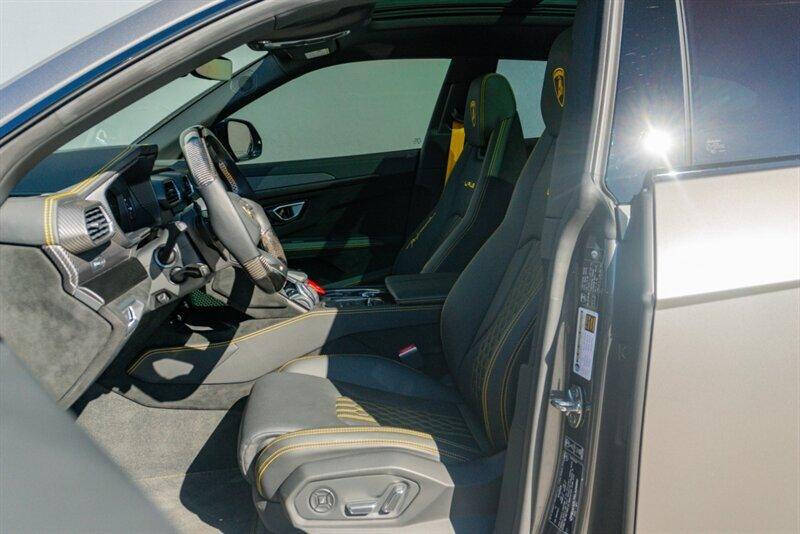 2024 Lamborghini Urus Performante