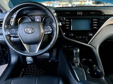 2018 Toyota Camry SE