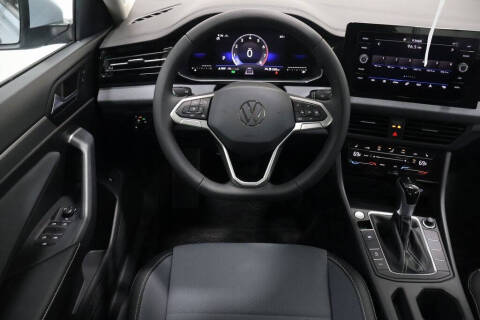 2025 Volkswagen Jetta SE