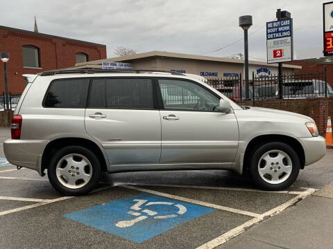 2006 Toyota Highlander for sale at KG MOTORS in West Newton MA