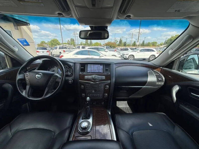2017 Nissan Armada Platinum