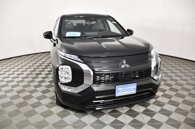 2026 Mitsubishi Outlander LE