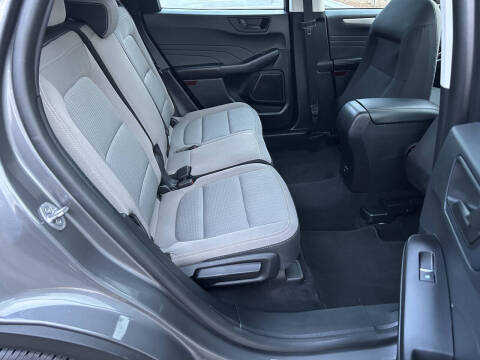2022 Ford Escape S