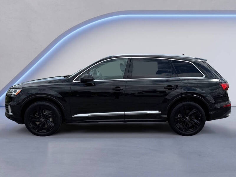 2022 Audi Q7 quattro Premium Plus 55 TFSI