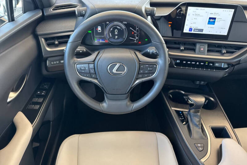 2024 Lexus UX 250h