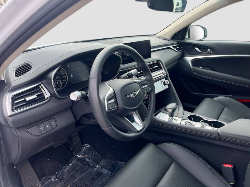 2025 Genesis G70
