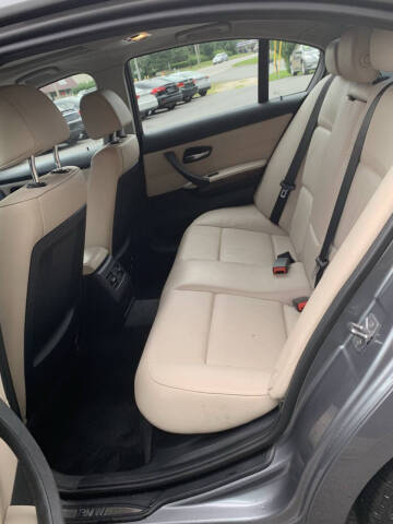 2011 BMW 3 Series 328i