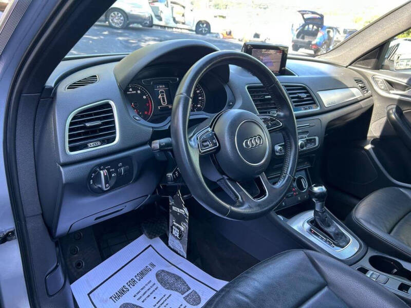 2016 Audi Q3 2.0T quattro Premium Plus