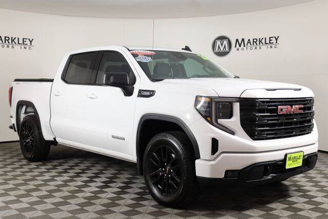 2026 GMC Sierra 1500 Elevation Standard