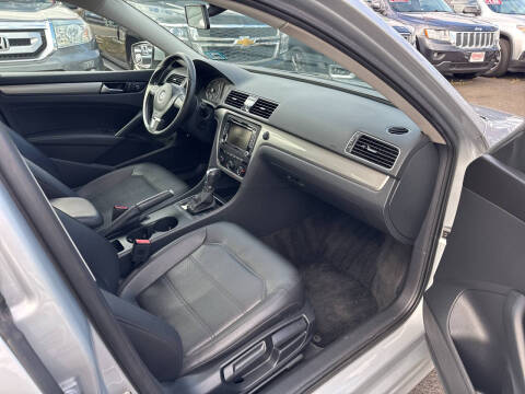 2015 Volkswagen Passat 1.8T Limited Edition