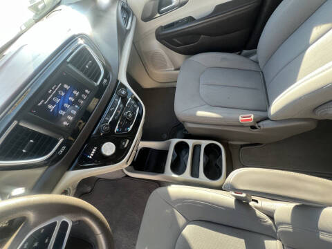 2019 Chrysler Pacifica LX