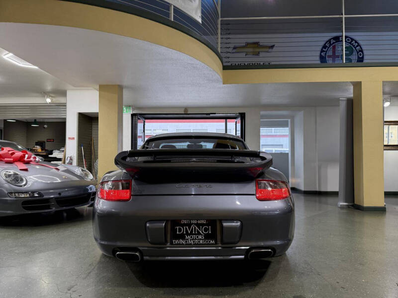 2005 Porsche 911 Carrera