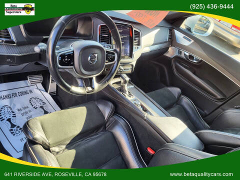 2017 Volvo XC90 T6 R-Design