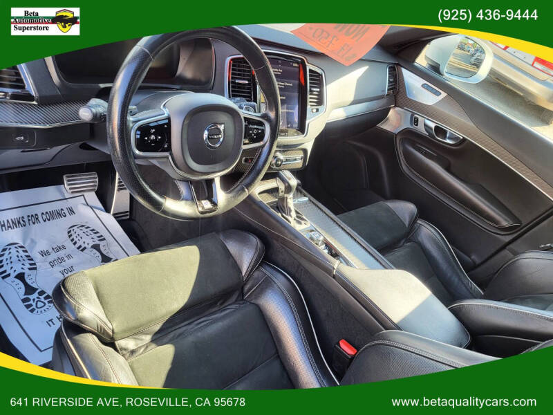 2017 Volvo XC90 T6 R-Design