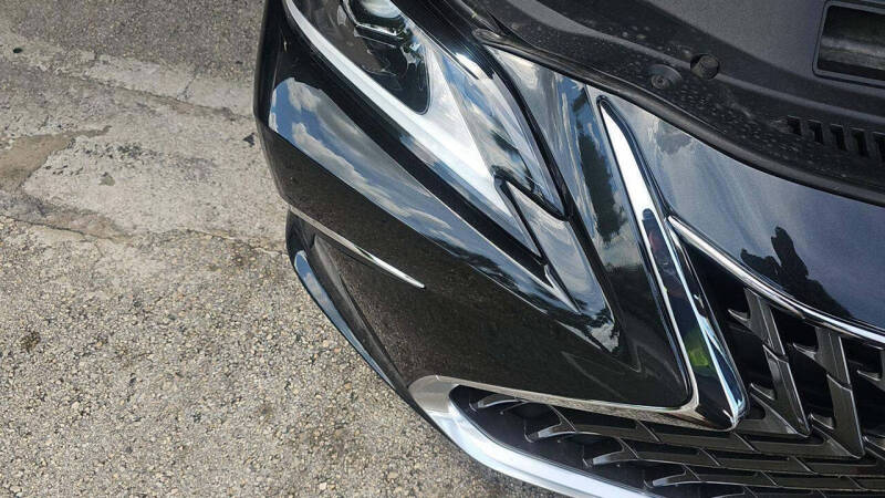 2022 Lexus ES 300h