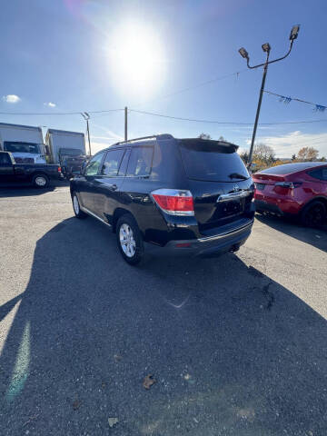 2012 Toyota Highlander SE