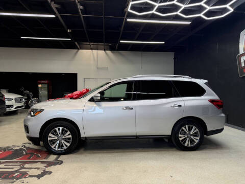 2020 Nissan Pathfinder S
