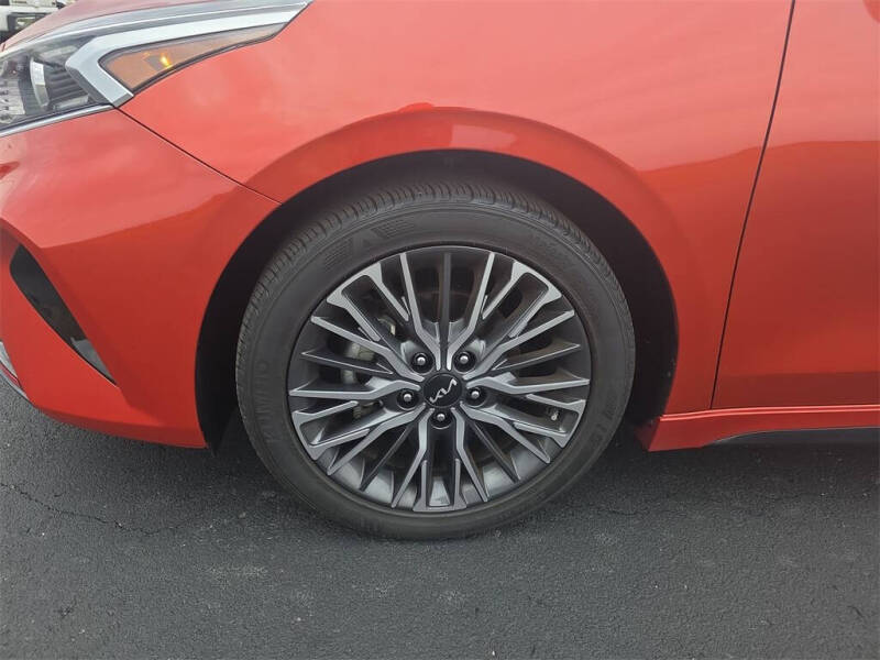 2022 Kia Forte GT Line