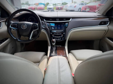 2013 Cadillac XTS Luxury Collection