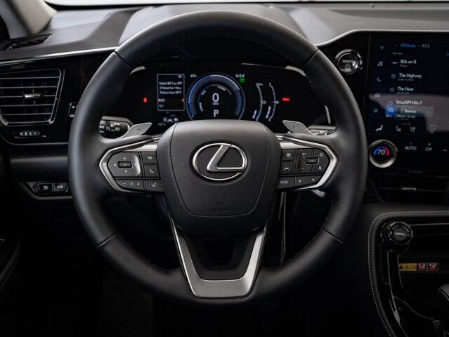 2026 Lexus NX 450h+ Luxury