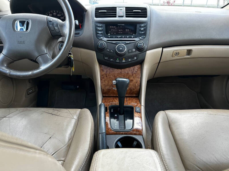 2005 Honda Accord EX w/Leather