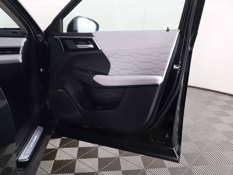 2025 Mitsubishi Outlander SEL Platinum Edition