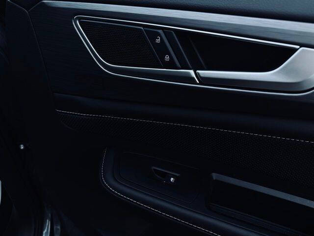 2025 Volkswagen Atlas Cross Sport SE 4Motion