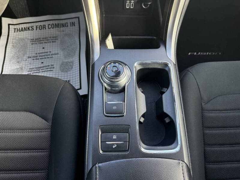 2020 Ford Fusion Hybrid SE