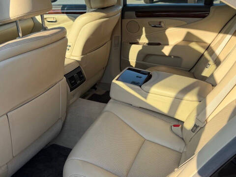 2015 Lexus LS 460